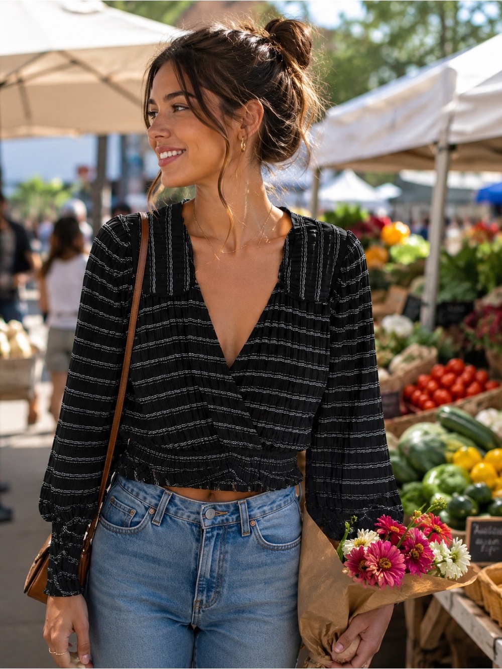 FREE PEOPLE Black Striped Long Sleeve Cropped Top NWOT(missing size & mat. tags)